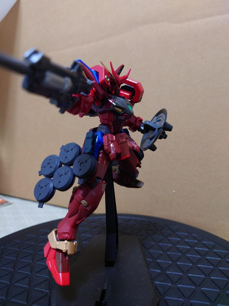 お決まりのシューティングポーズ