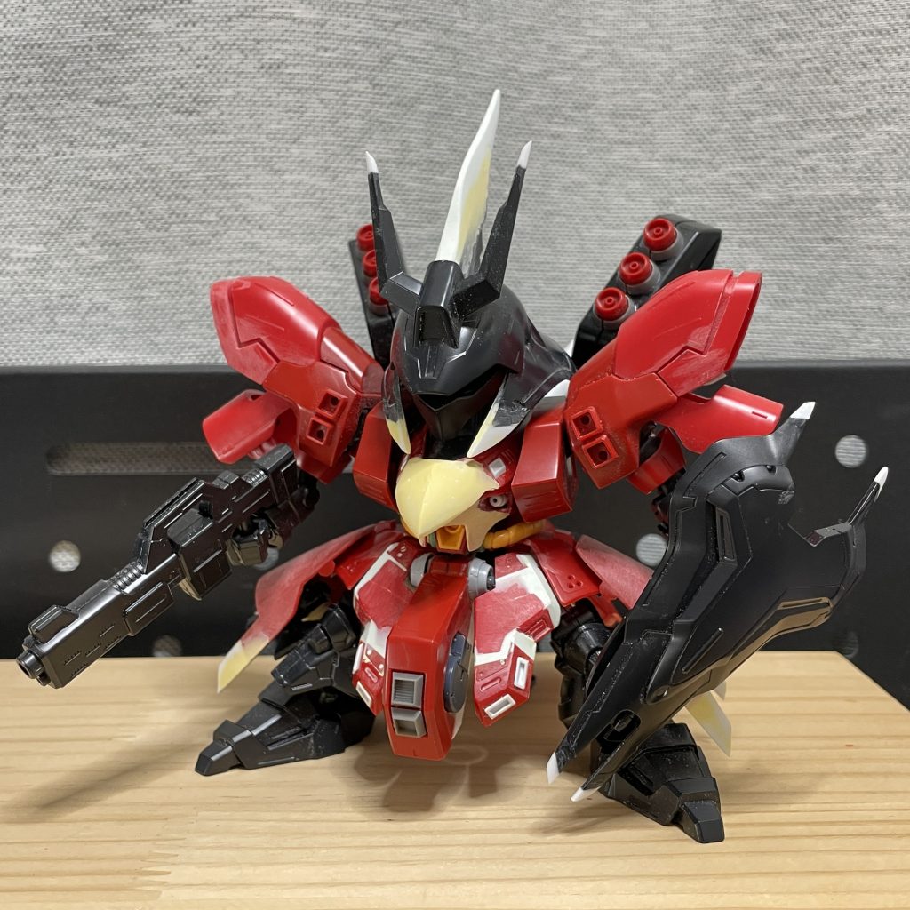 トサカやディテール追加。