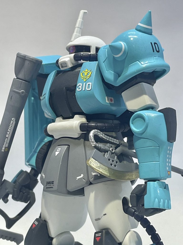 モノアイはハイキューパーツを使用。