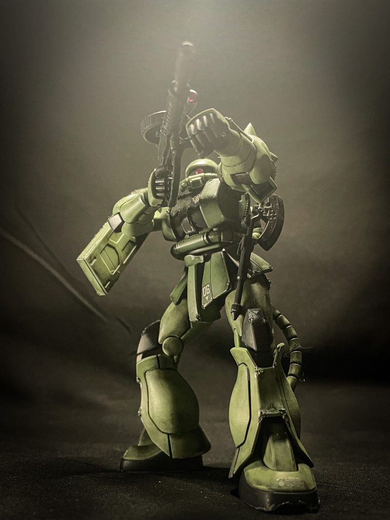 初めてウェザリングしたザクⅡ–2枚目/制作者：@HeroSunchan