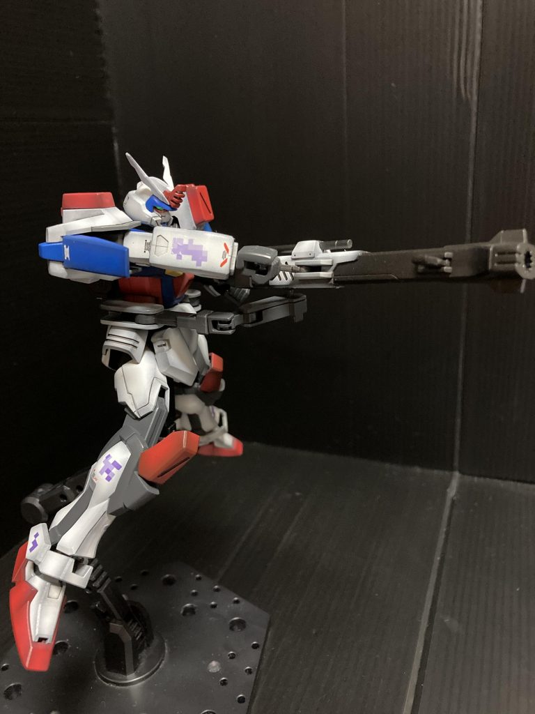 バスターガンダム (トリコロールカラー)–5枚目/制作者:yuubi