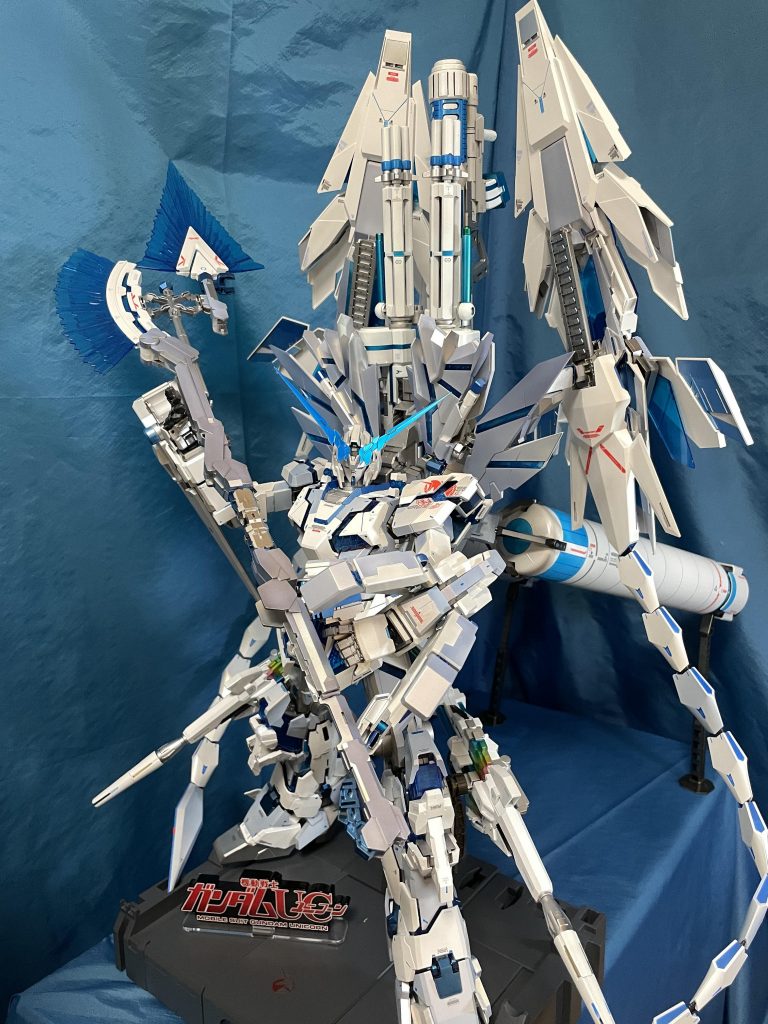 薙刀持ち風の構え