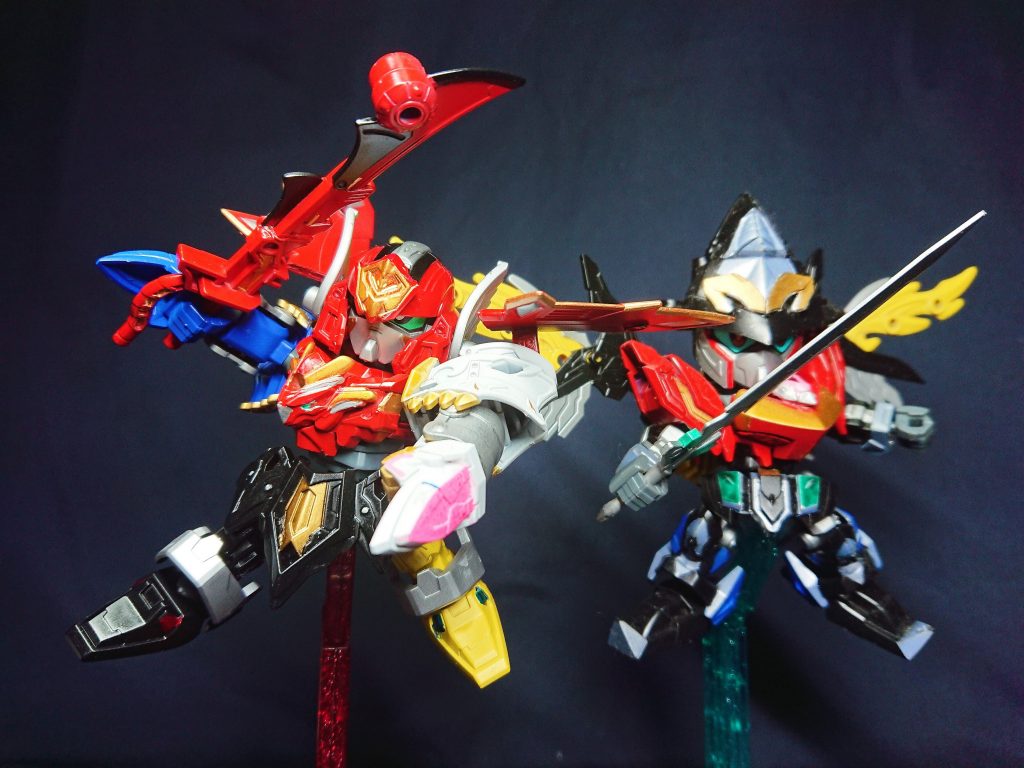 同じナイトワールドのガンダムウィザードは魔法がメインの魔法騎士ですが、ゴセイガンダムは剣の達人です。