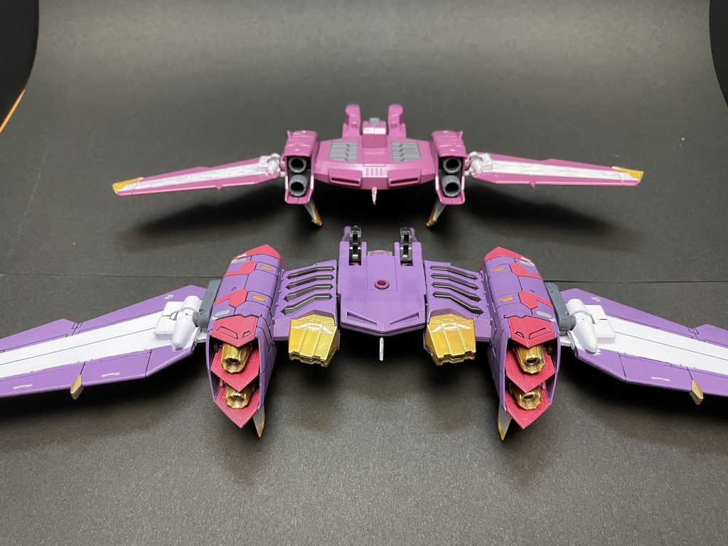 ファトゥム00はアニメの様にかなり大きめにしております翼の部分は1/100ジャスティスから流用