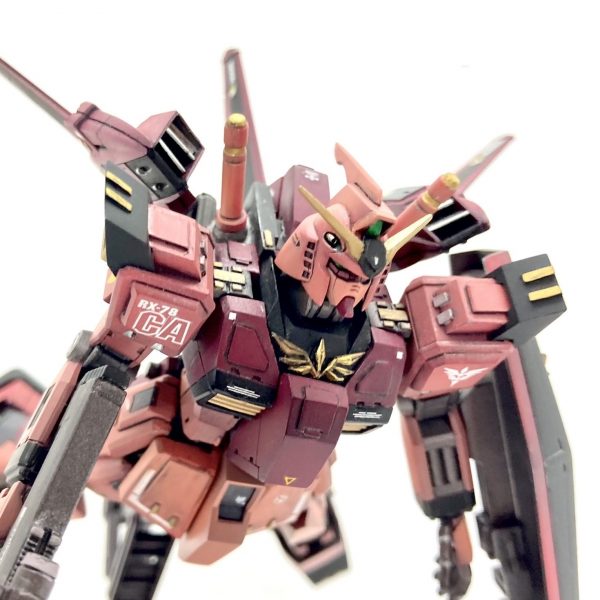 EGキャスバル専用ガンダム　フライトユニット装備