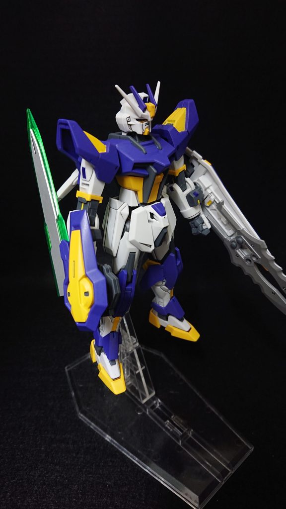 頭部　　　　：ストライクガンダムボディ　　　：ストライクガンダム腰部　　　　：ストライクガンダム肩　　　　　：エクシアリペアⅡ腕部　　　　：エクシアリペアⅡ脚部　　　　：ダブルオーダイバーエースバックパック：なし武装　　　　：GNソード改　　　　　　　シールド(オリ武器)