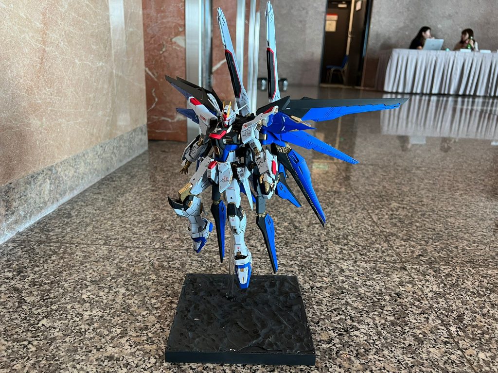 輝煌·降臨–2枚目/制作者：@PhantomCat