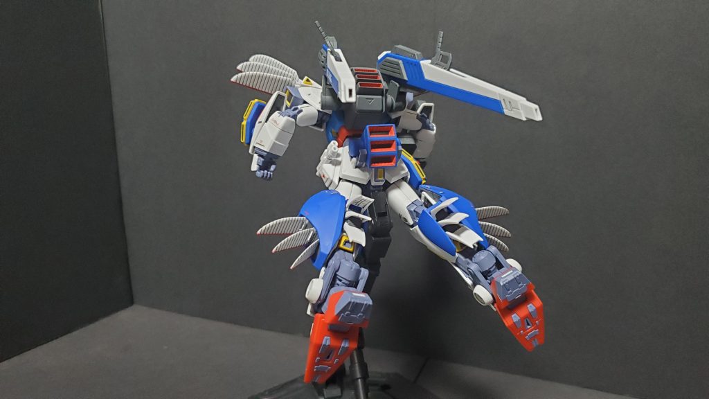 とにかく背面の塗り分けがしんどかったです。