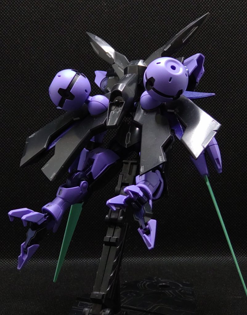 一応フライトユニットの中の部分も塗り分けてるんですが…わかりにくいですね(笑)