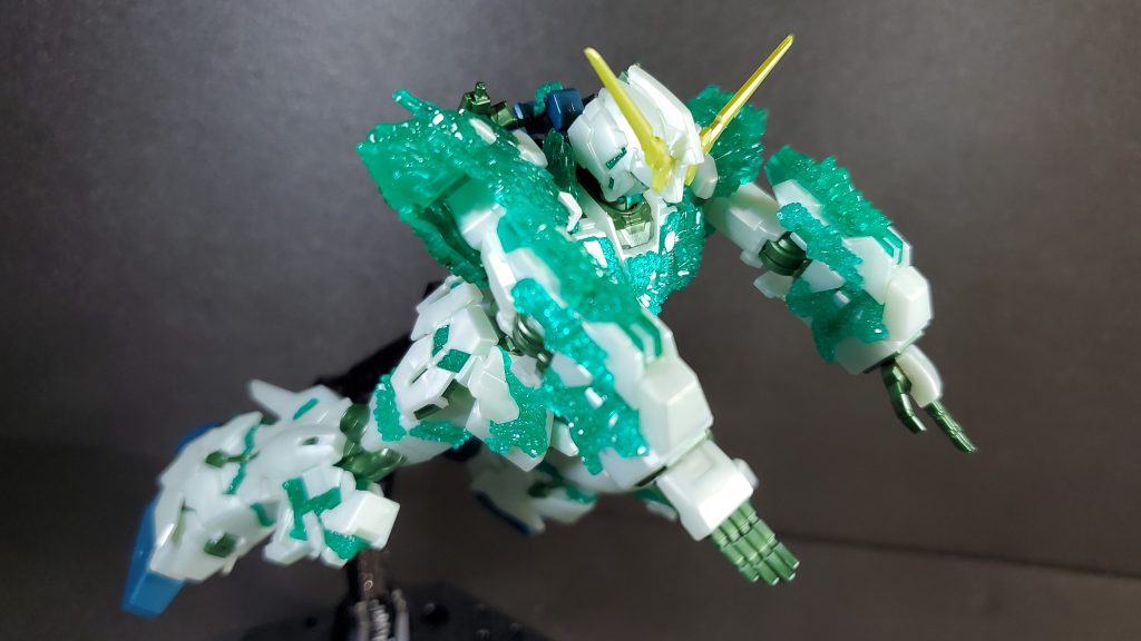 これ以外ポージングのしようがなく…