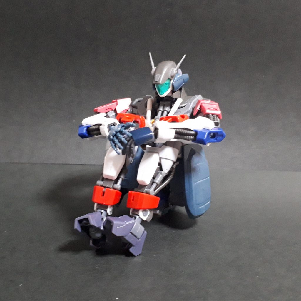 体操座りも出来ます