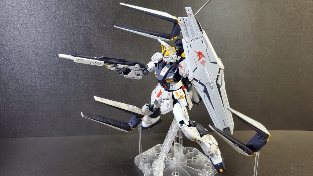RG 1/144 νガンダムHWS–3枚目/制作者：エヴィン