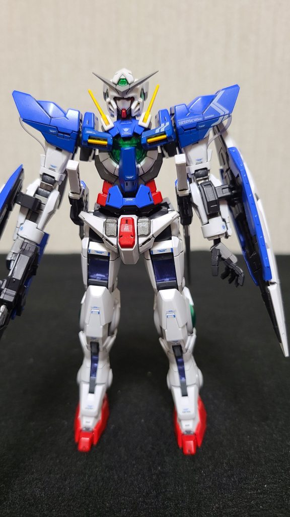 正面ややアップ