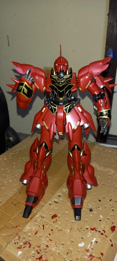 中指から小指の第一間接までが一体だったので全部バラしてそれぞれ動くようにしました。その分弱くなるので自己責任です！