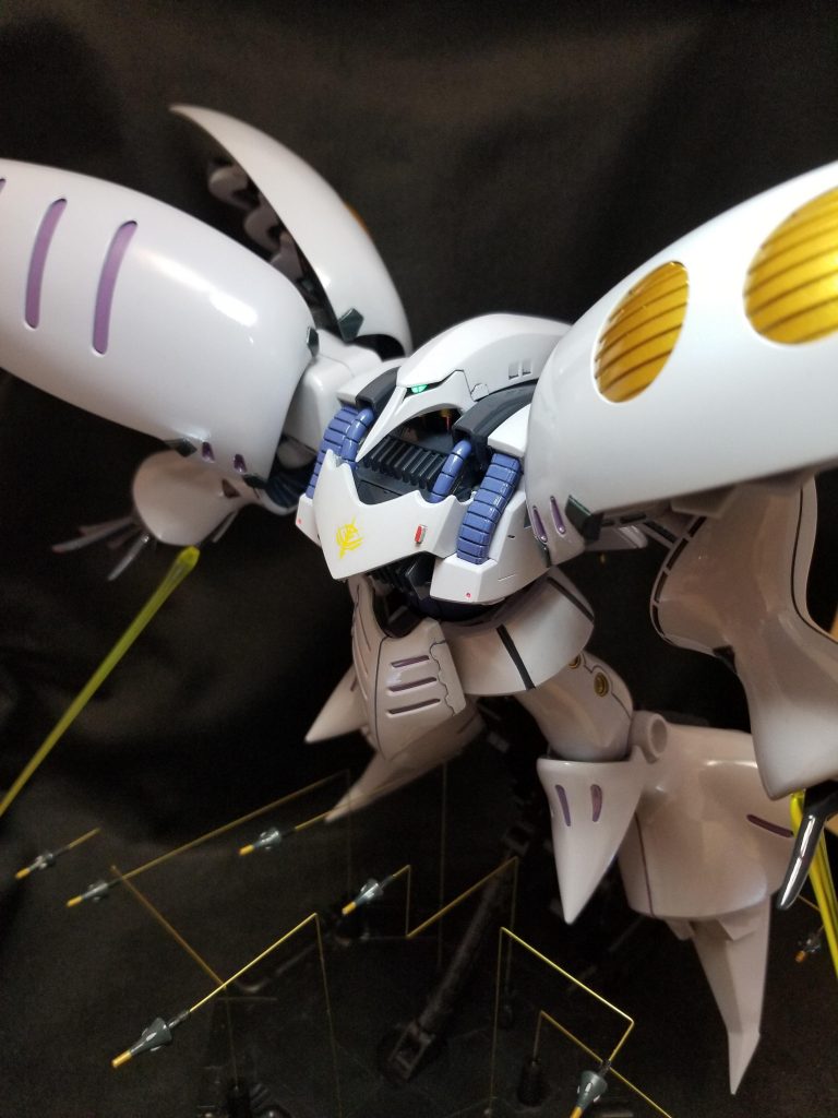 UVライトで発光します。