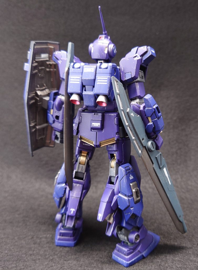 腰、腕を1ミリづつ延長しました。