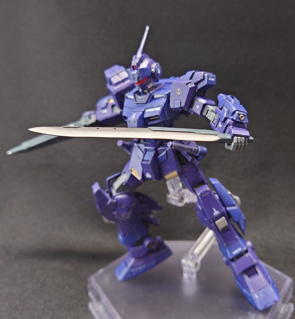 武装はジャンクパーツやプラ材から制作しました。