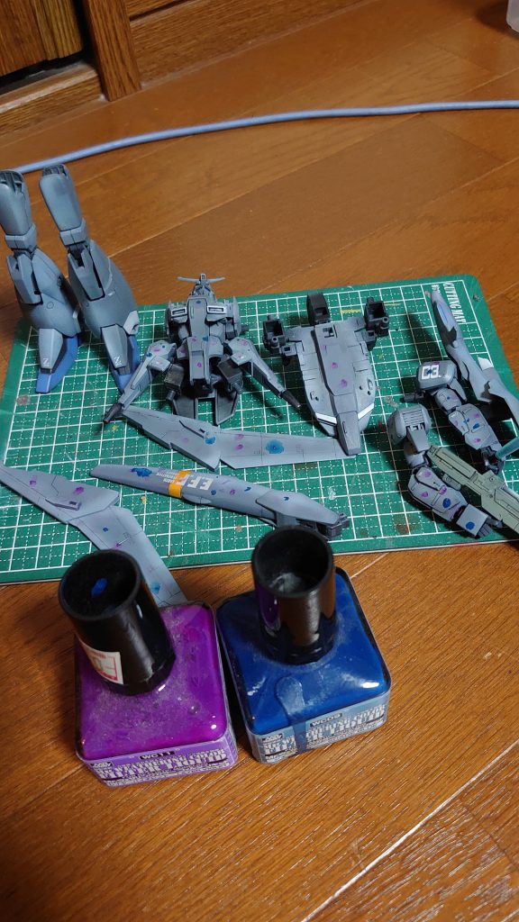 グレー単色なのでフィルタリングを行いました。カラーモジュレーション？使って見たかっただけです。