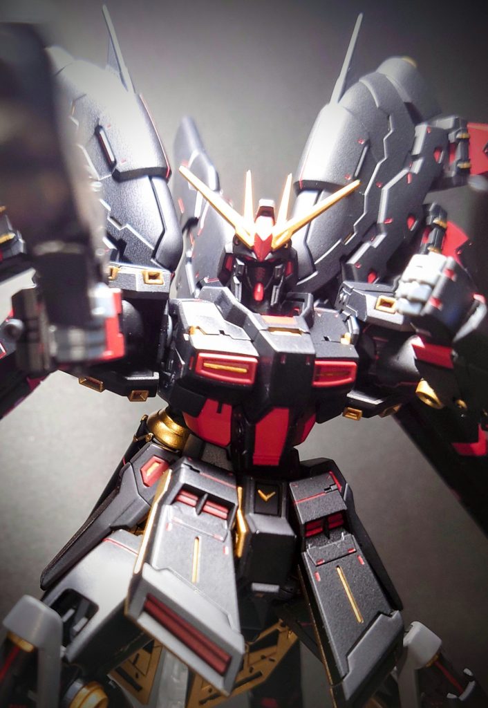 ファンネルスキーな私ですが、この子は展開させず、翼のように装備させた方が映えます。