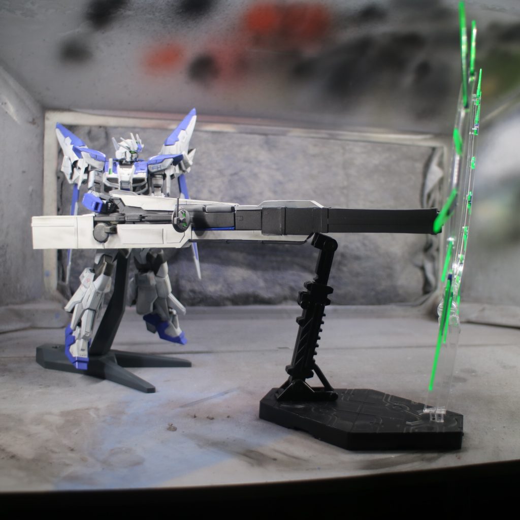 発射シーンですね。見ての通り重くてマトモに構えられません…いいアングルで撮れなかったのは激しく後悔してます。やりたかった事は理解していただけると幸いです。