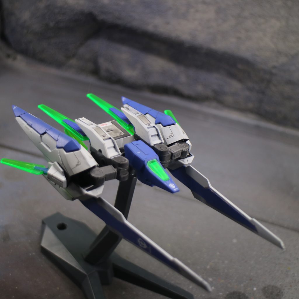 コア・ファイターもオミットせず頑張りました。本当はサブアームを搭載して近接武器持たせる予定でしたが、やらかしてしまいなかった事に…