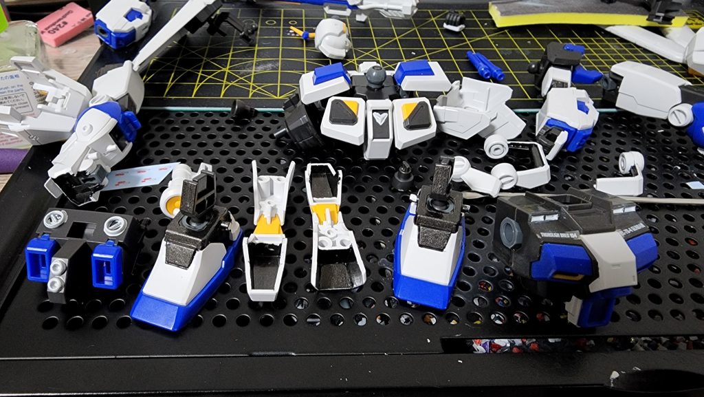 こちらもアーマー裏は塗っています。