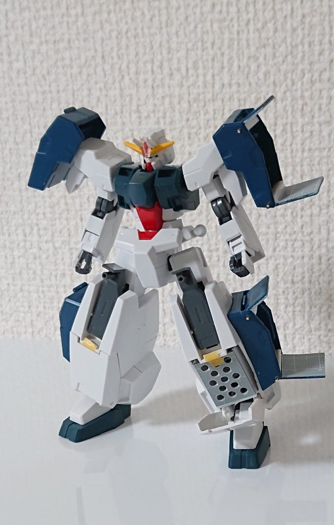 脚部ミサイルコンテナは一番最初に作った部分ですが、開閉ギミックは作り直しました