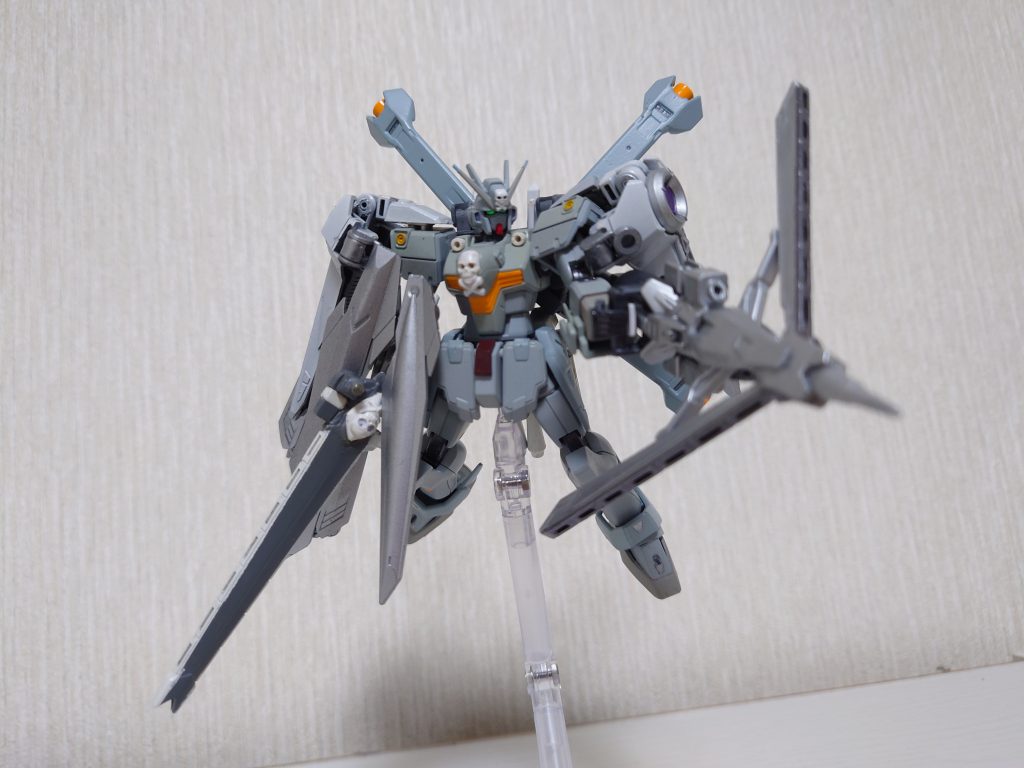 砲身部分を回転させながら連続射撃を行うことで、機体ごと回転しなくてもランダムシュートが可能に。