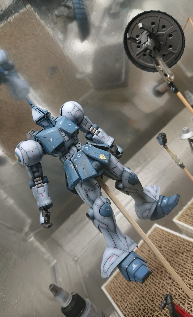 デカール貼ってトップコート完了