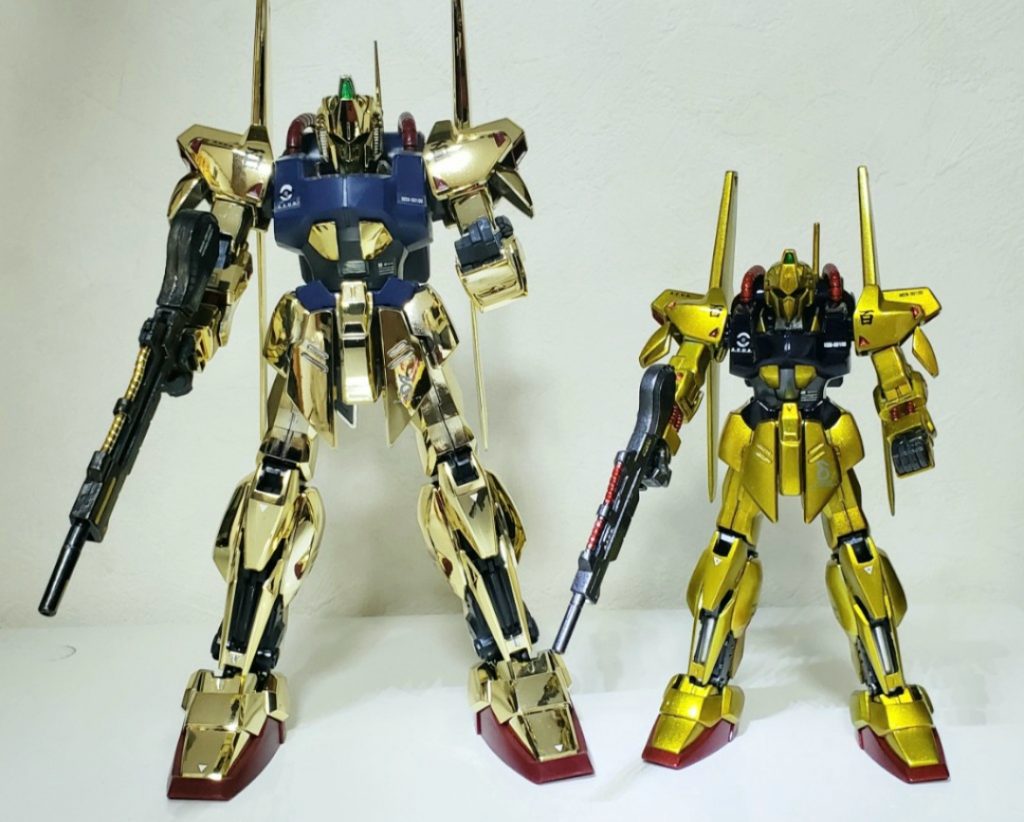 MG百式と。金ピカメッキも良いけど、塗装したゴールドもいいねと自己満足d(≧∀≦)b
