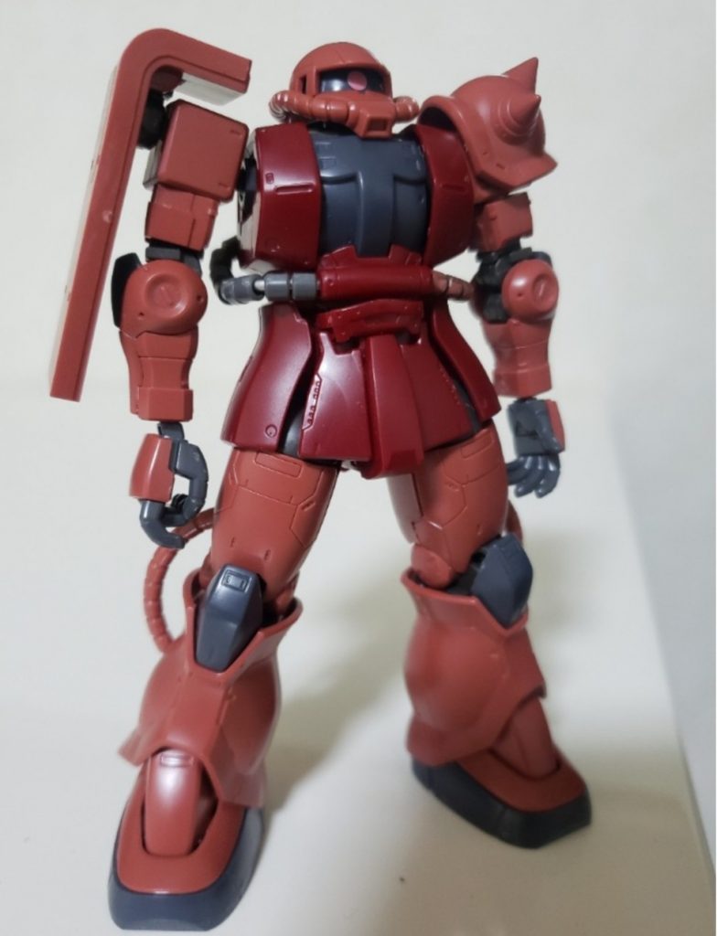 こちら腰部動力パイプの折れたジャンク品。とりあえずグレーの動力パイプ(自作)を仮取り付けしてみました。