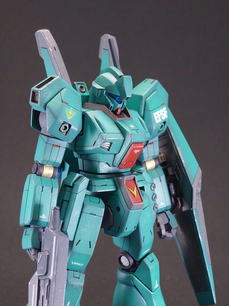 デカールを控えめに貼ったのですがもう少し貼ってもよかった気がします。反省点ですね。