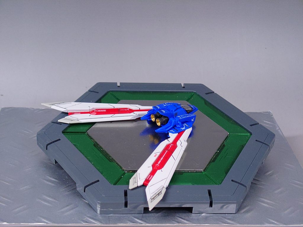 ちょっと丸っこくてカワイイです。