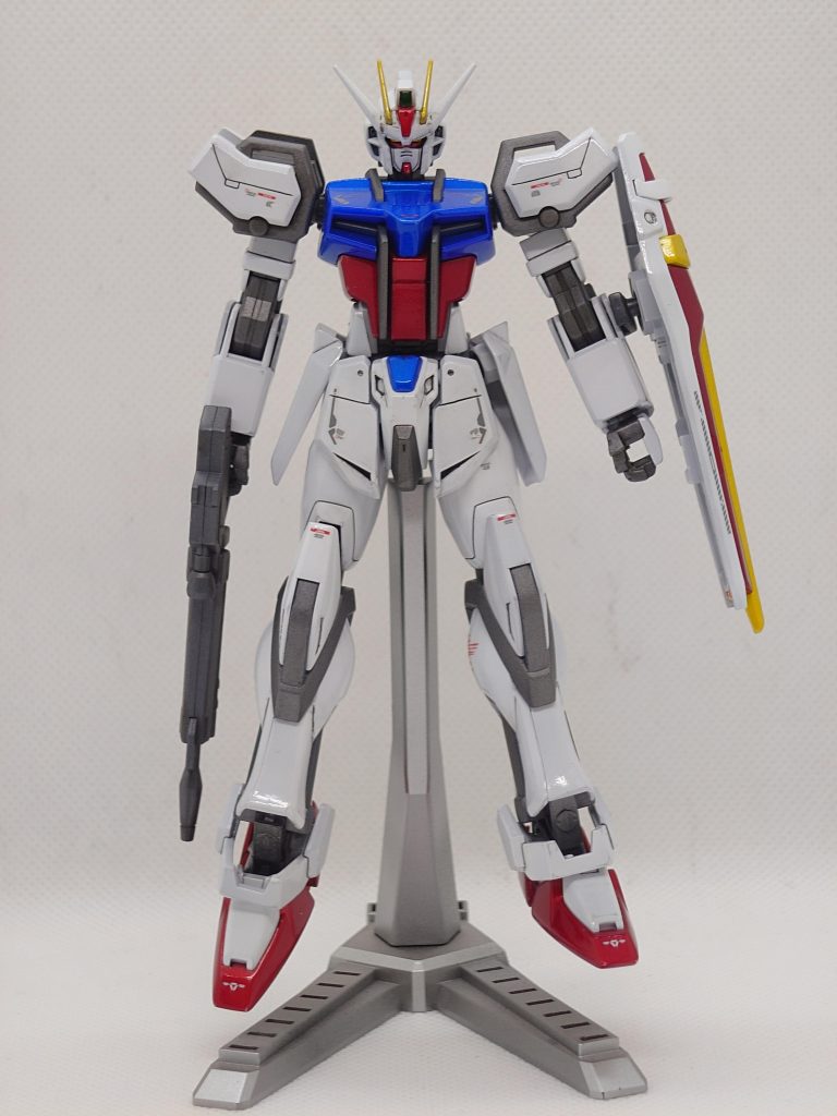 スジボリを要所に追加。デカールでおしゃれに！