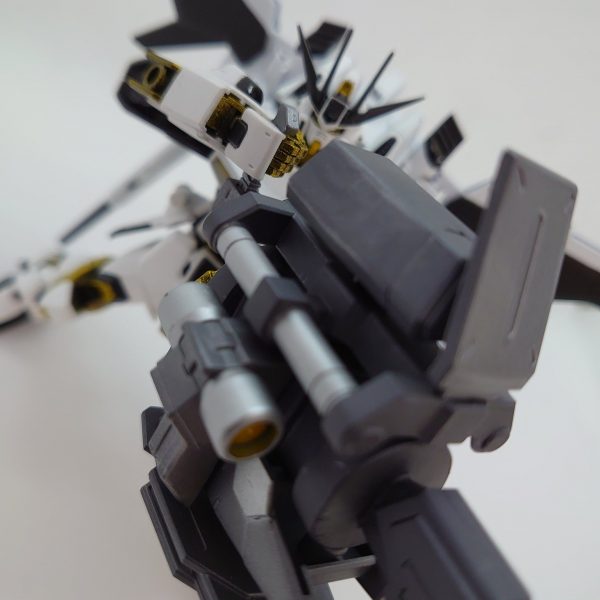 HGガンダムビアンコネロ　キエッリーニ装備