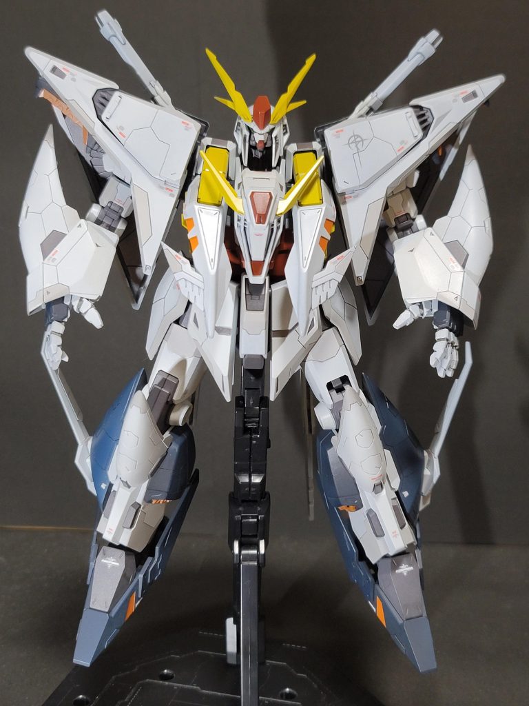 機体色の詳細です。フレーム色メカサフヘビィ下地→ガンメタ→つや消し他は黒サフ下地白系はグランプリホワイトと灰色9号ネイビー色はミディアムブルーに黒とか青とか足してます(忘れた)他はブライトレッド、サンシャインイエロー、オレンジetc...