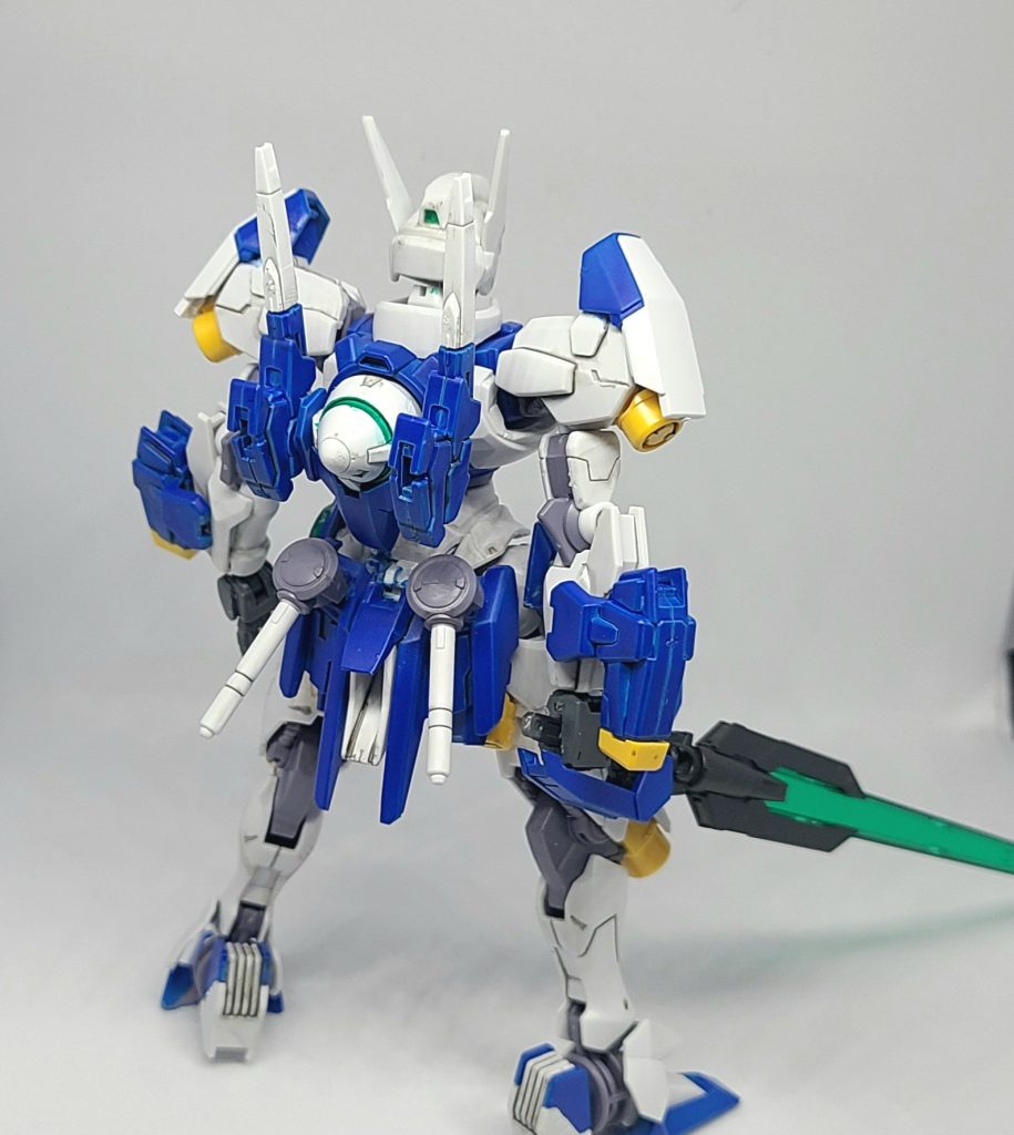 後ろから。GNドライブやらをポン付け。の、割には程よく纏まってくれたかな。