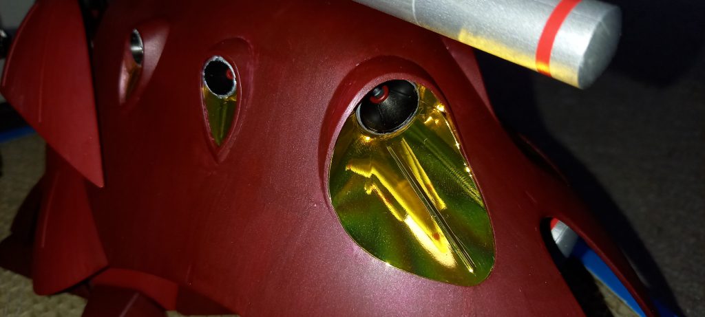 お尻？のとこのバーニアはハセガワのゴールドミラーフィニッシュを使ってます、