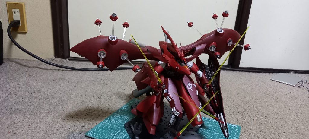 なんか物足りないのでファンネル射出してみました使ったのはタミヤの3mmソフトプラと1mm2mmの真鍮です