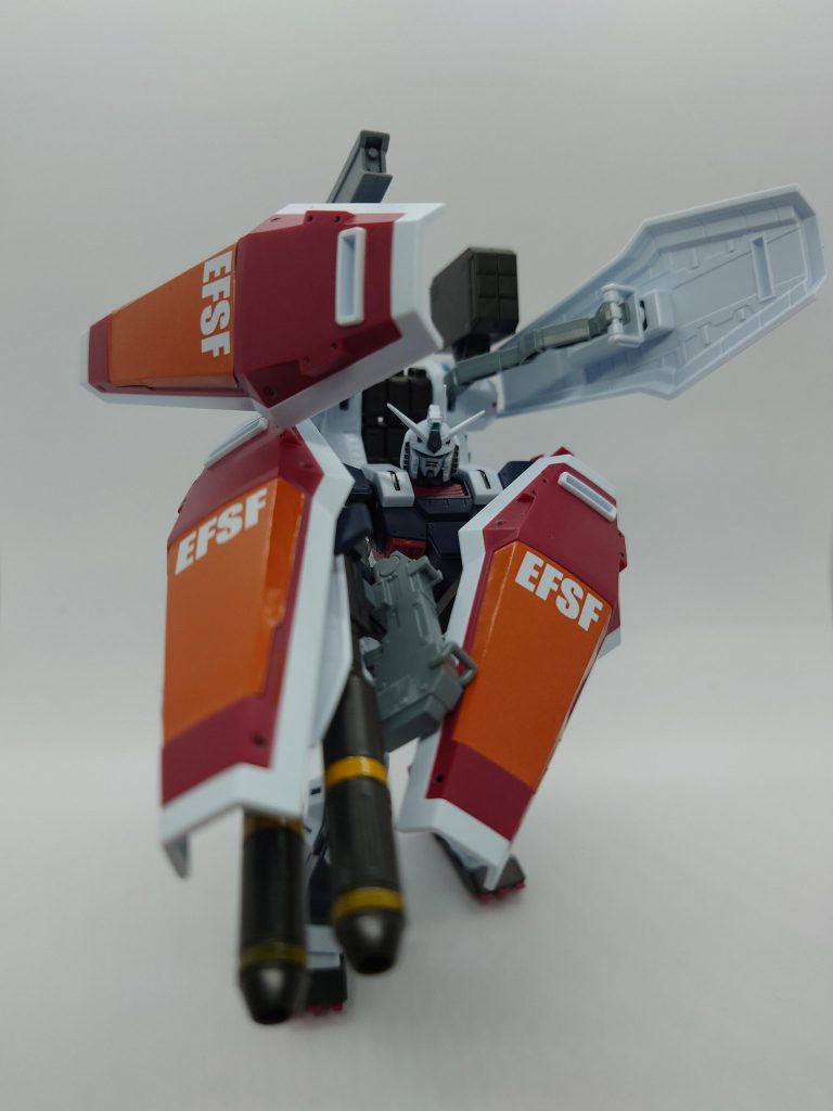 シールドを密集させると高い防御力を感じさせますね！ジムとかザクとかいた時代にこんな出くわしたら恐怖です(´﹃｀)