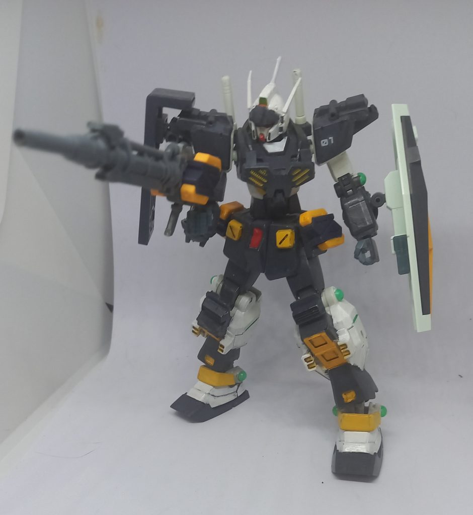 ロングビームライフルを構えている図