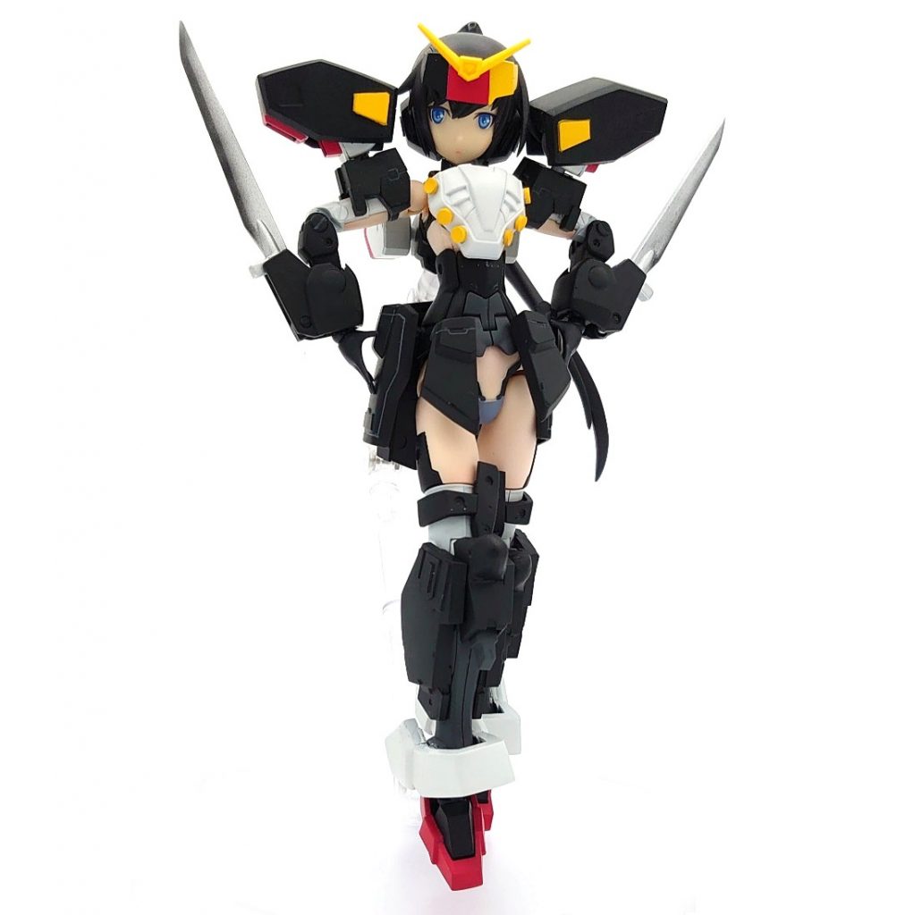 肩、腕、スカート、アンクルアーマーを移植。ヘッドパーツと髪の毛でシュバルツ・ブルーダー(キョウジ・カッシュ)をイメージ。