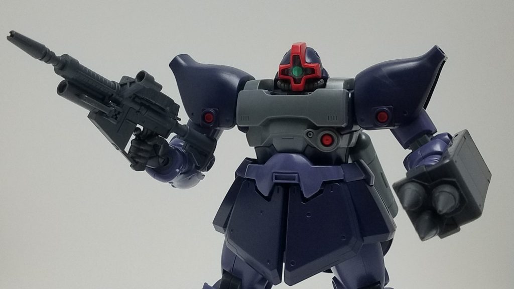 さらにシステムウェポン006のスパイクシールドを追加して。ザクマシンガンだと「MMP-78」が一番好き。
