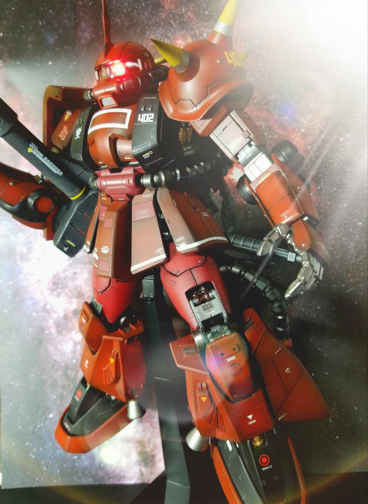 最後は恒例の？宇宙空間ショットを。デカいので背景からハミ出るっ(笑)今回の作製で反省点あげたら多々ありますが、半年以上かけて作り上げたことは多少の自信にはなりました。今後もコツコツ仕様で進んでいきたいと思います。最後まで長文&ご覧いただきありがとうございました。