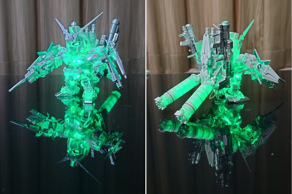 メイン写真は輝度最小レベルの緑で発光させたものです。輝度最大レベルまで上げるとサイコフィールドをまとったような発光になります。