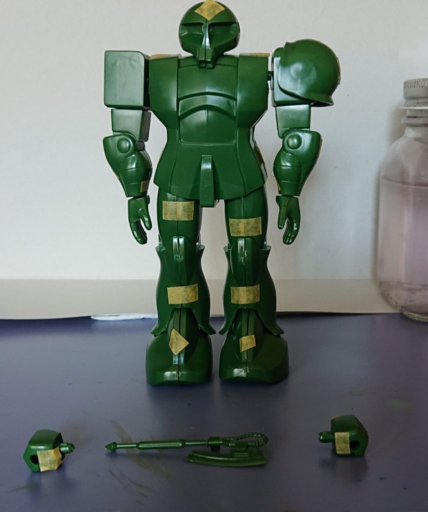 とりあえず、サクサクと仮組、宇宙人みたい😳