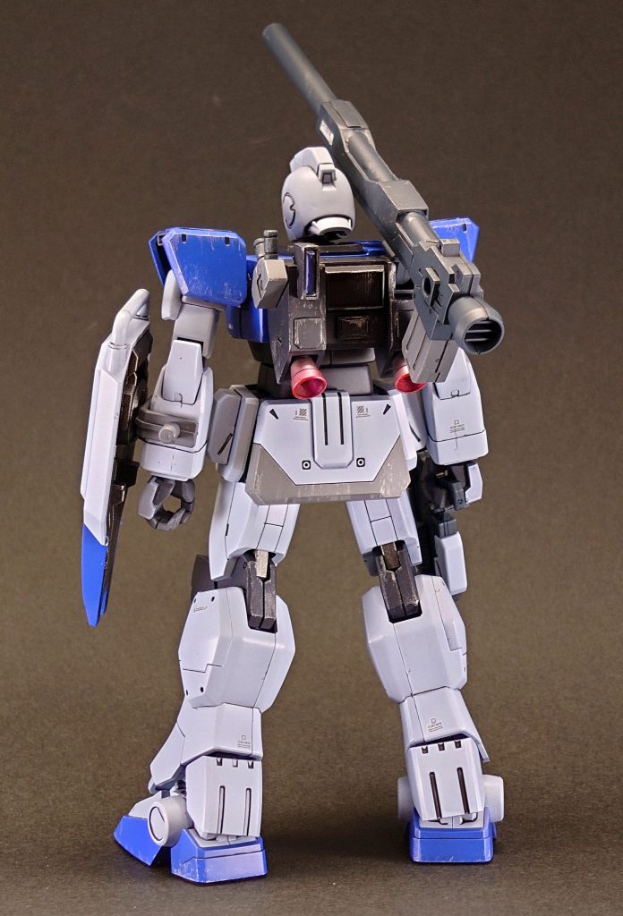 主にHGUCのEz8で、頭部は地上戦セットについていたやつだと思います。バックパックとキャノンはプラ材やジャンクパーツから制作しました。