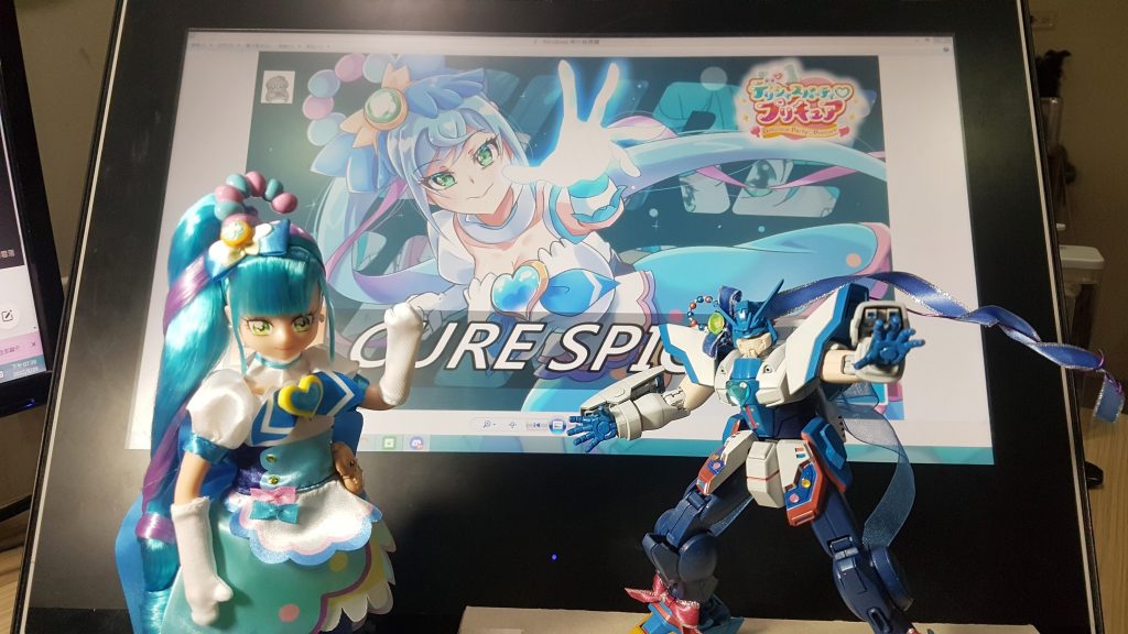 特別繪製了一張模擬盒面的背景文字配置靈感來自SEED HG 系列不過因為版權有網路素材的圖只能出現在背景 無法直接放圖上來這裡