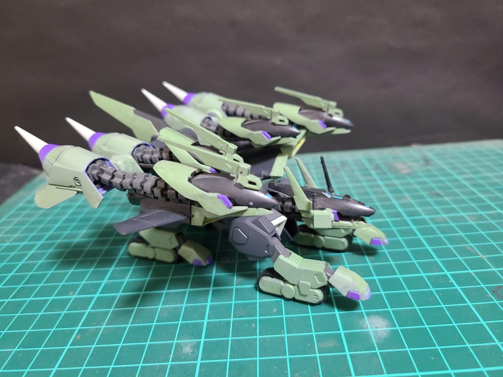 キャタピラによる無限起動形態