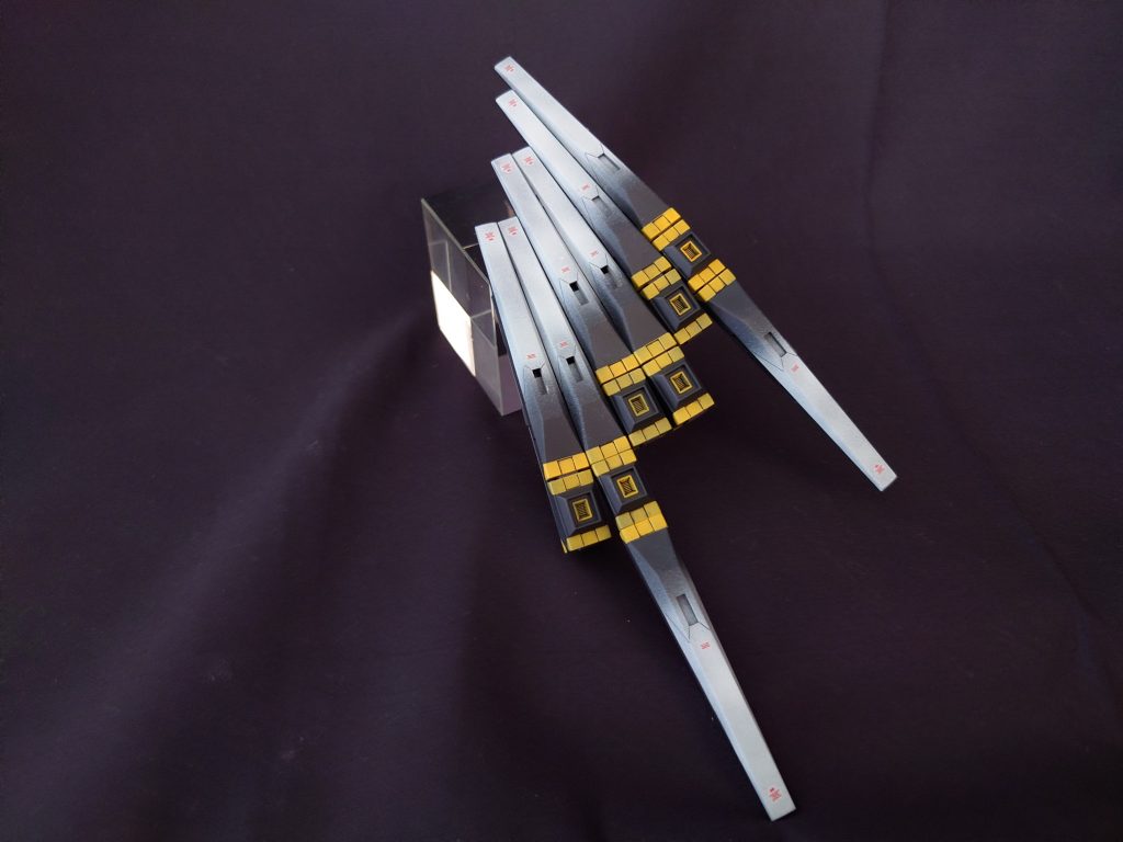 武装アップ2フィンファンネル全景塗り分けるか、グラデーションにするか最後まで迷い、グラデーションでやったら思った以上にきれいになったので、採用してみました!